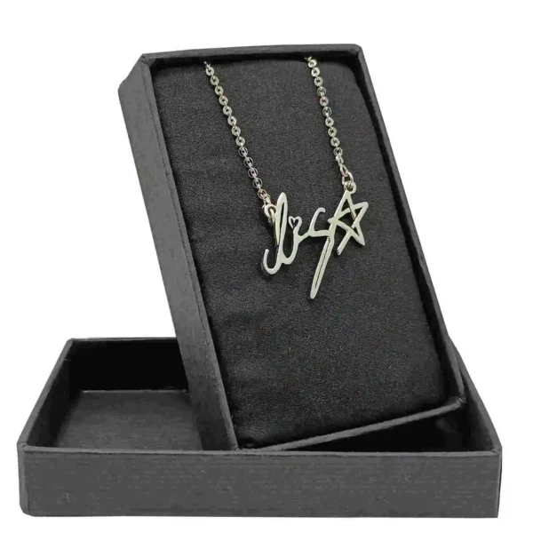 Lisa Autograph Pendant for BLINK